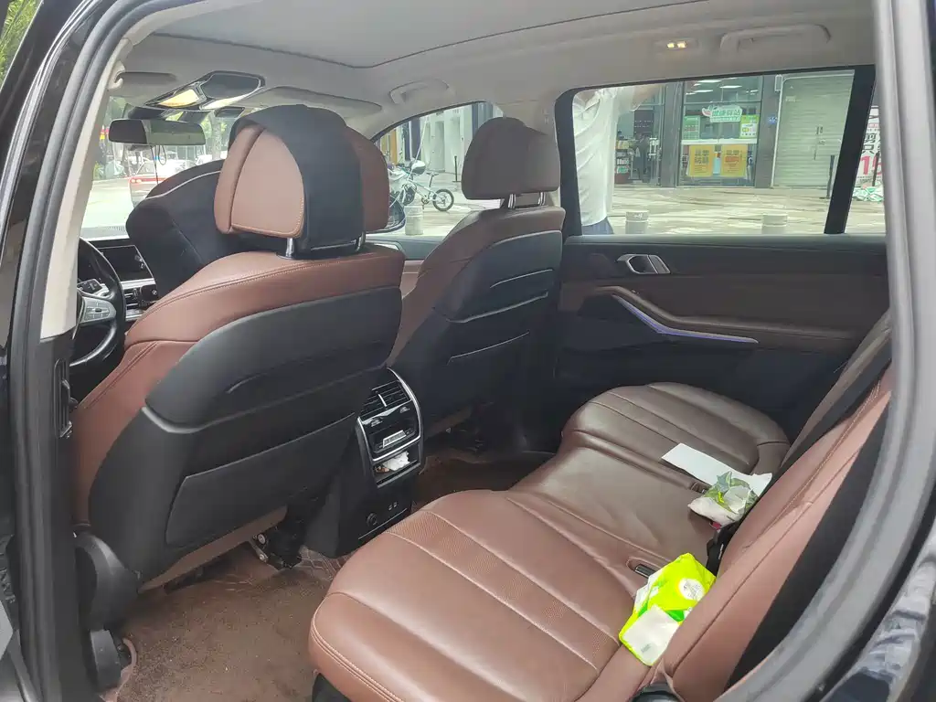 BMW X7 — миниатюра 6
