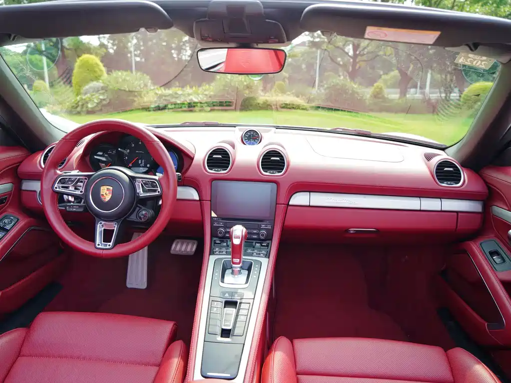 Porsche 718 2021 Boxster 2.5T 25