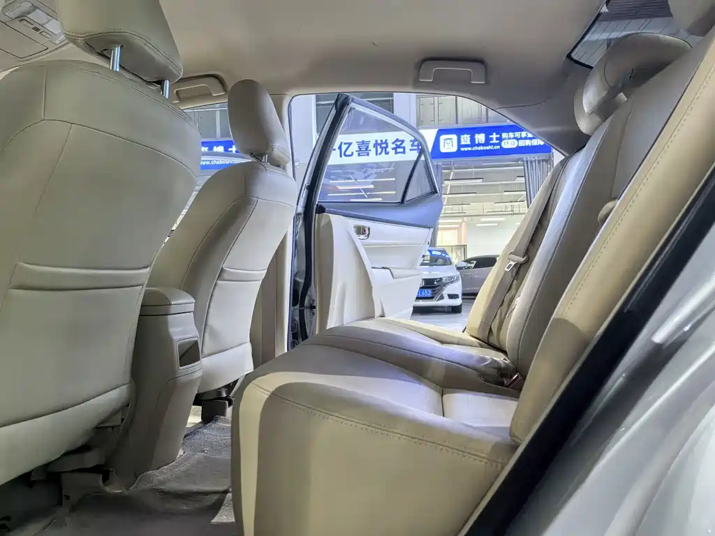 Toyota Corolla — миниатюра 12