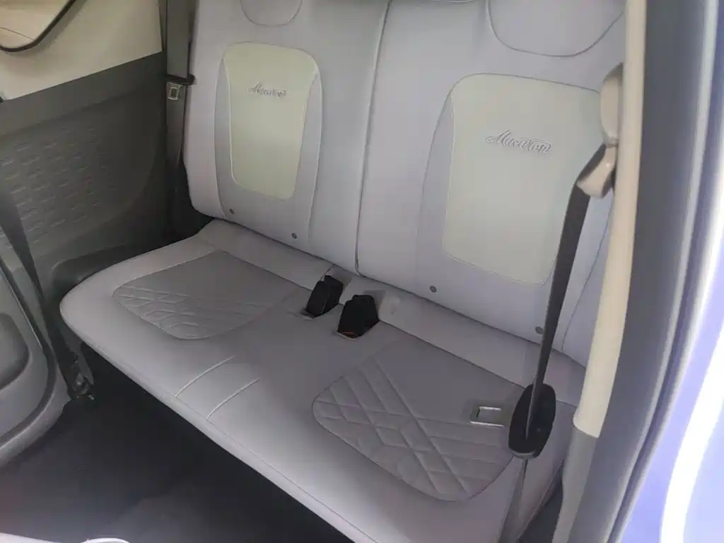 Wuling MINIEV — миниатюра 17