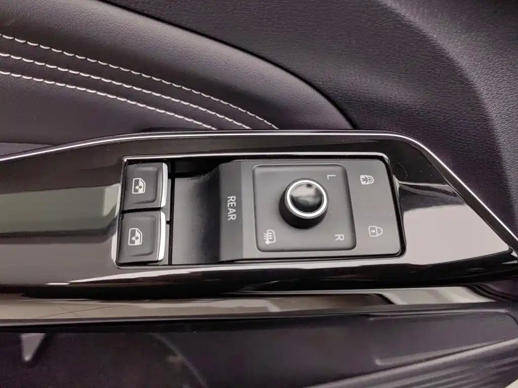 Volkswagen ID.4 Crozz — миниатюра 9
