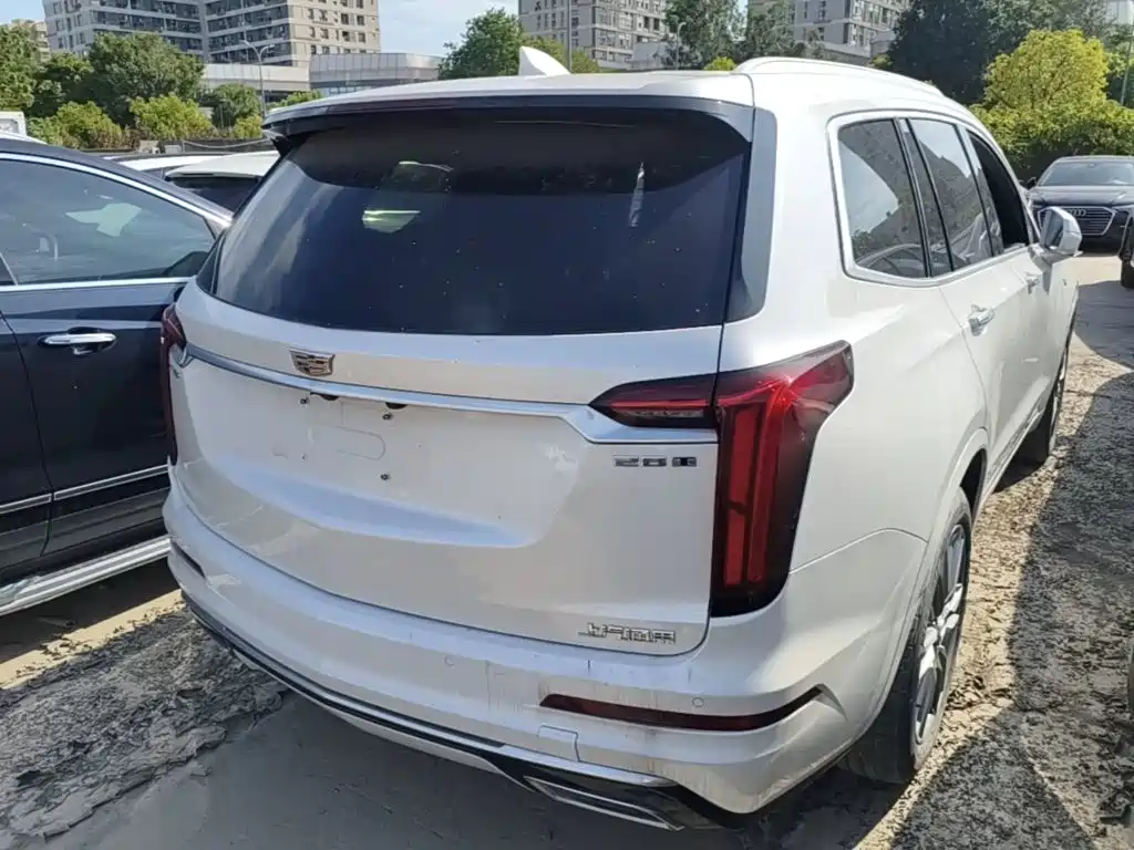 Cadillac XT6 — миниатюра 7
