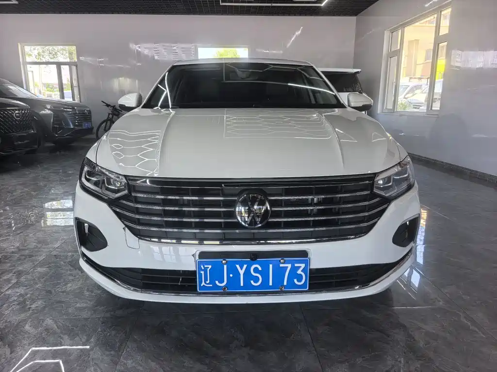 Купить Volkswagen Lavida