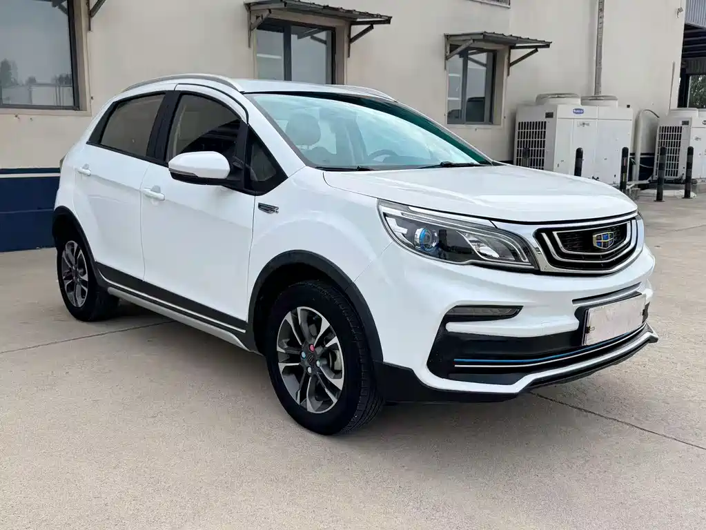 Geely Vision X3 — миниатюра 3