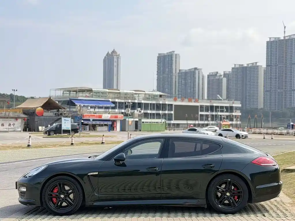 Porsche Panamera — миниатюра 7