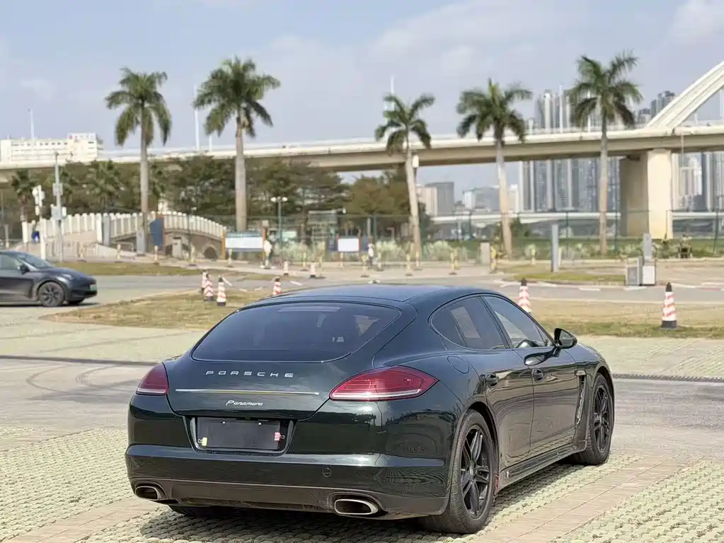 Porsche Panamera — миниатюра 6