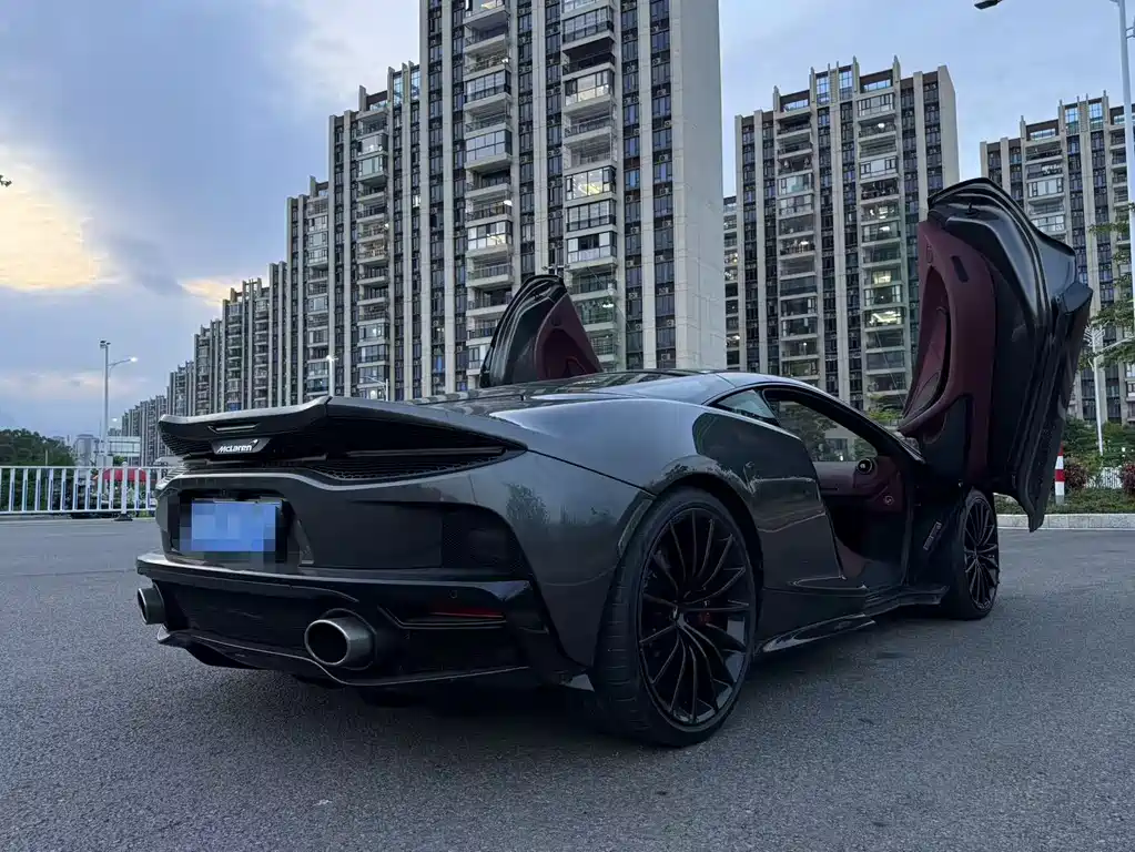 McLaren GT 2023 4.0T