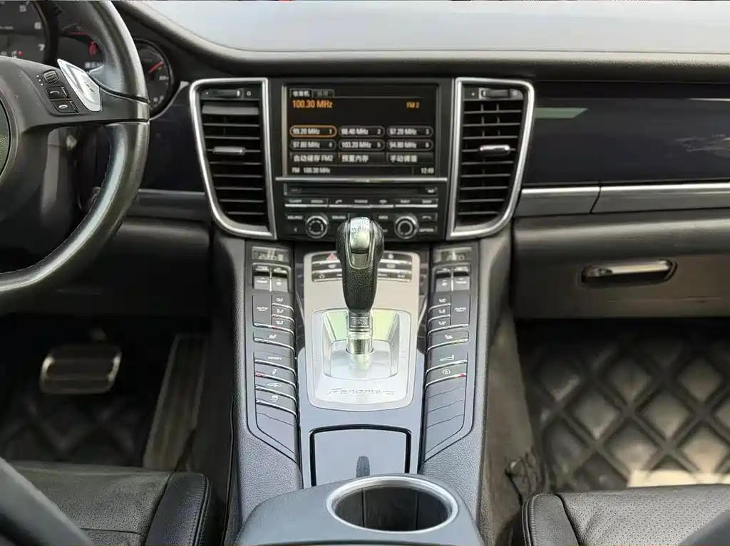 Porsche Panamera — миниатюра 16