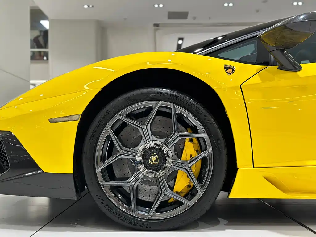 Lamborghini Aventador 2011 LP 700-4