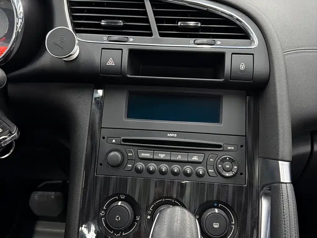 Peugeot 3008 — миниатюра 8