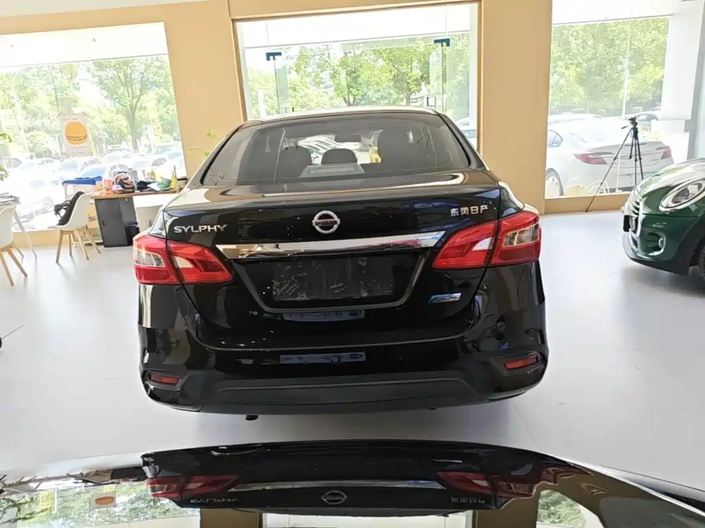 Nissan Sylphy — миниатюра 6