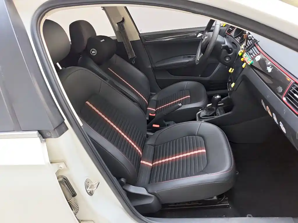 Skoda Rapid Spaceback — миниатюра 25