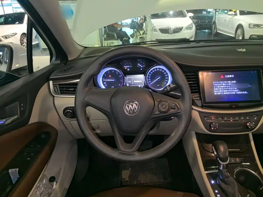 Buick Verano — миниатюра 11