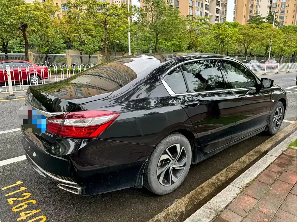 Honda Accord 2016 2.0L Elite