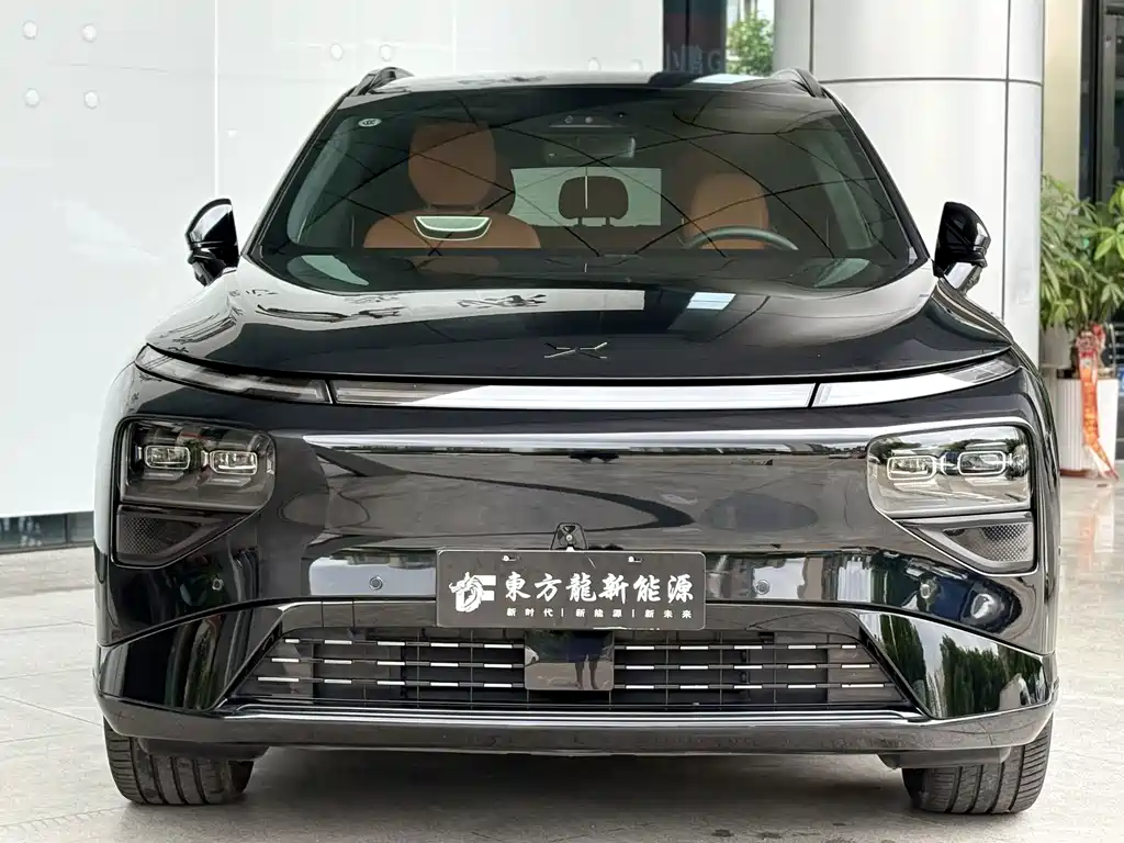 XPeng G9 — миниатюра 2