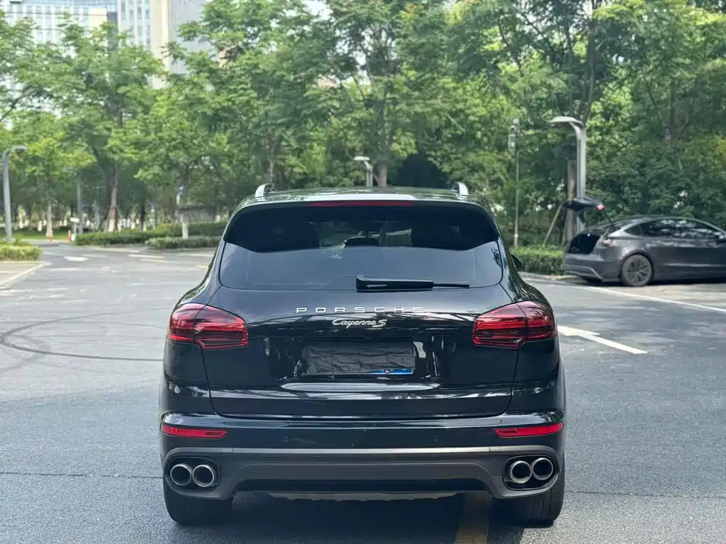 Porsche Cayenne Hybrid — миниатюра 14