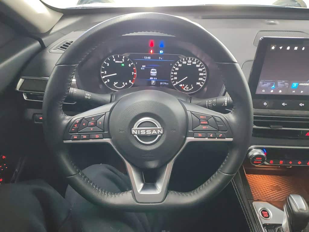 Nissan Teana 2.0 л 2024 г. Чёрный, пробег 13000 км