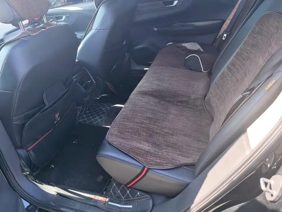 Hongqi Hongqi E-QM5 — миниатюра 11