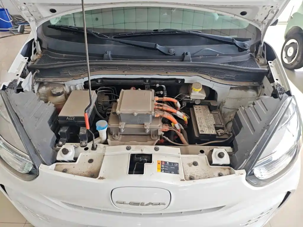 Roewe Clever — миниатюра 20
