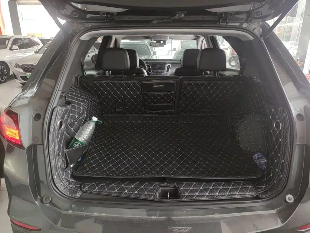 Chevrolet Equinox — миниатюра 19