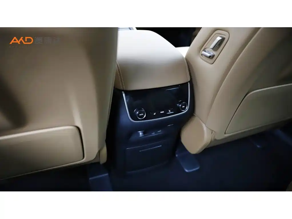 Li Auto Li ONE — миниатюра 10