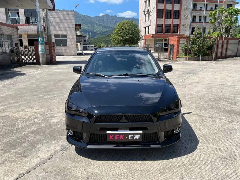 Купить Mitsubishi Lancer EX