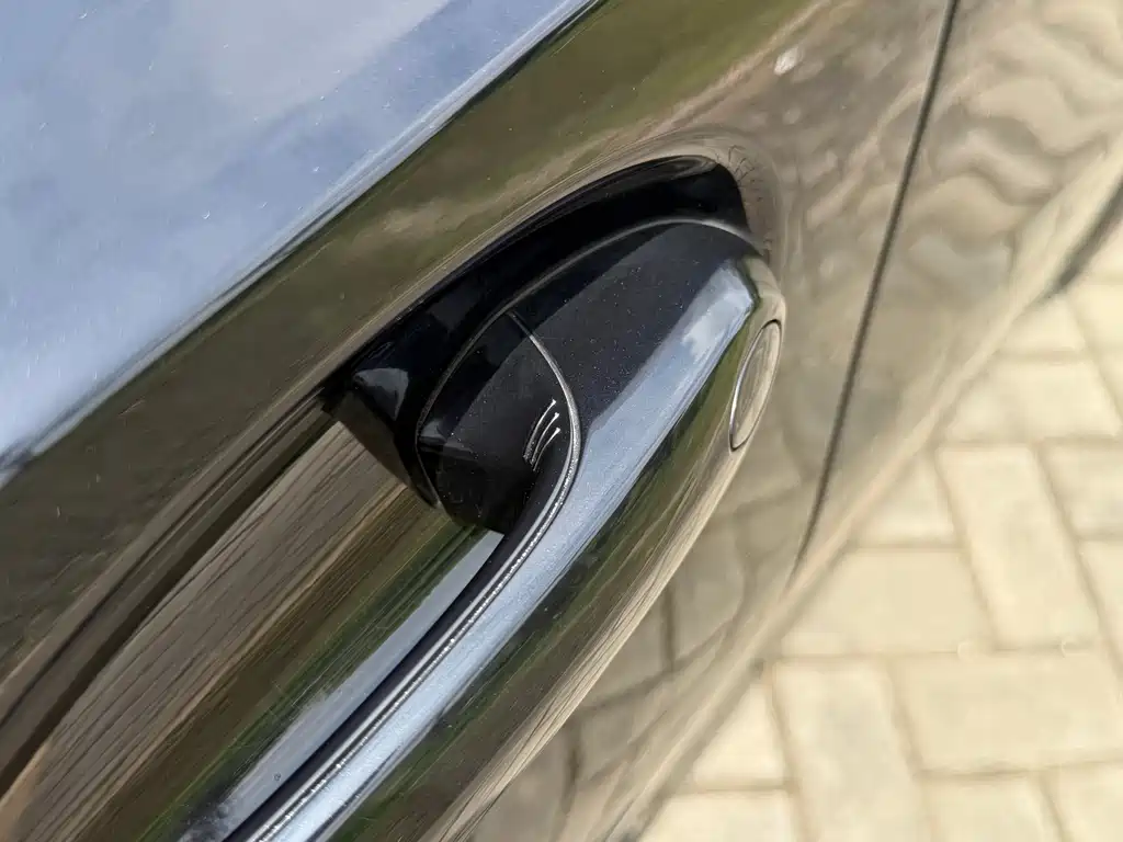 BMW 3 Series — миниатюра 19
