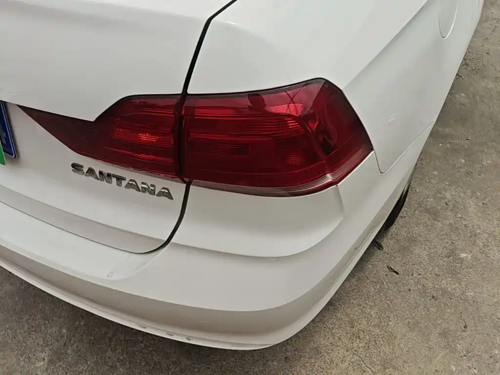 Volkswagen Santana — миниатюра 8