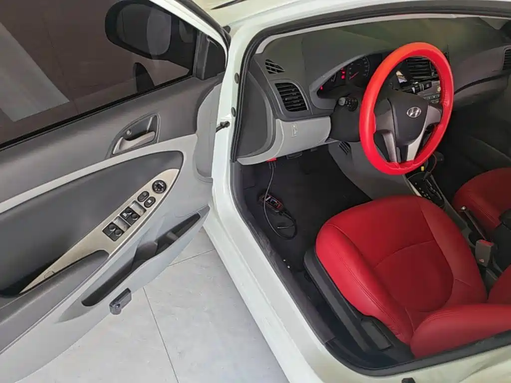 Hyundai Verna — миниатюра 16