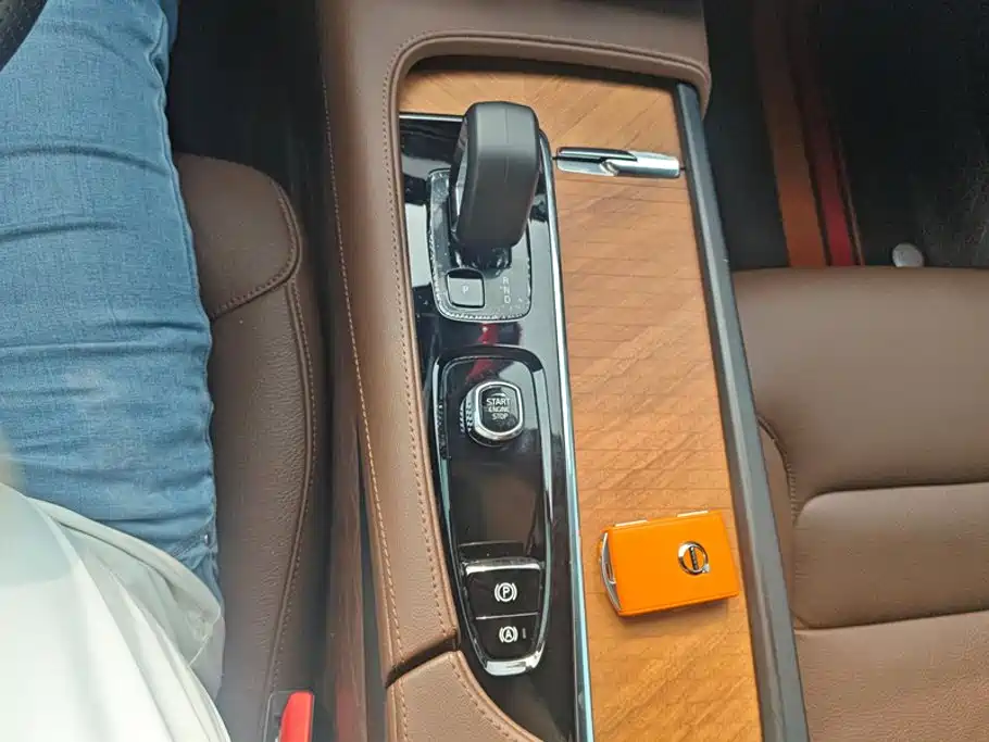 Volvo S90 — миниатюра 16