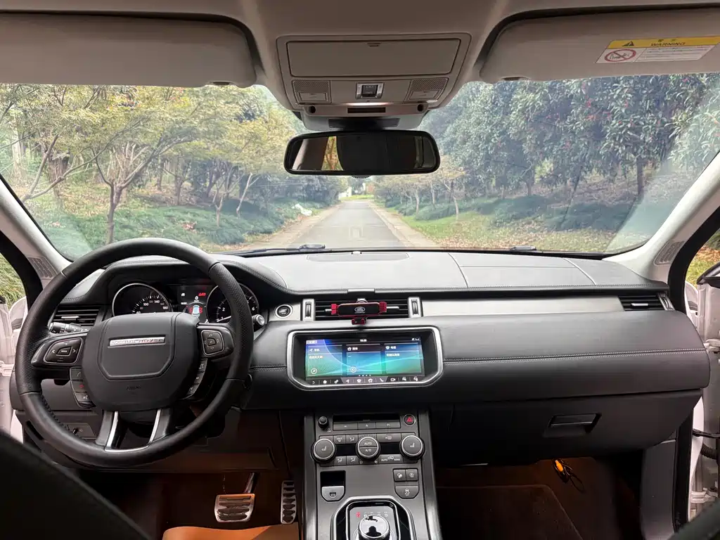 Land Rover Evoque — миниатюра 10