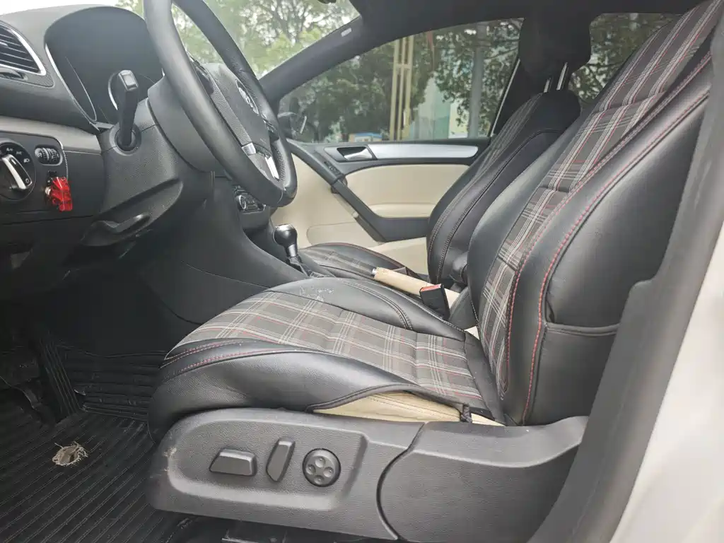 Volkswagen Golf — миниатюра 5