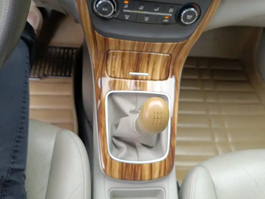Nissan Sylphy — миниатюра 16