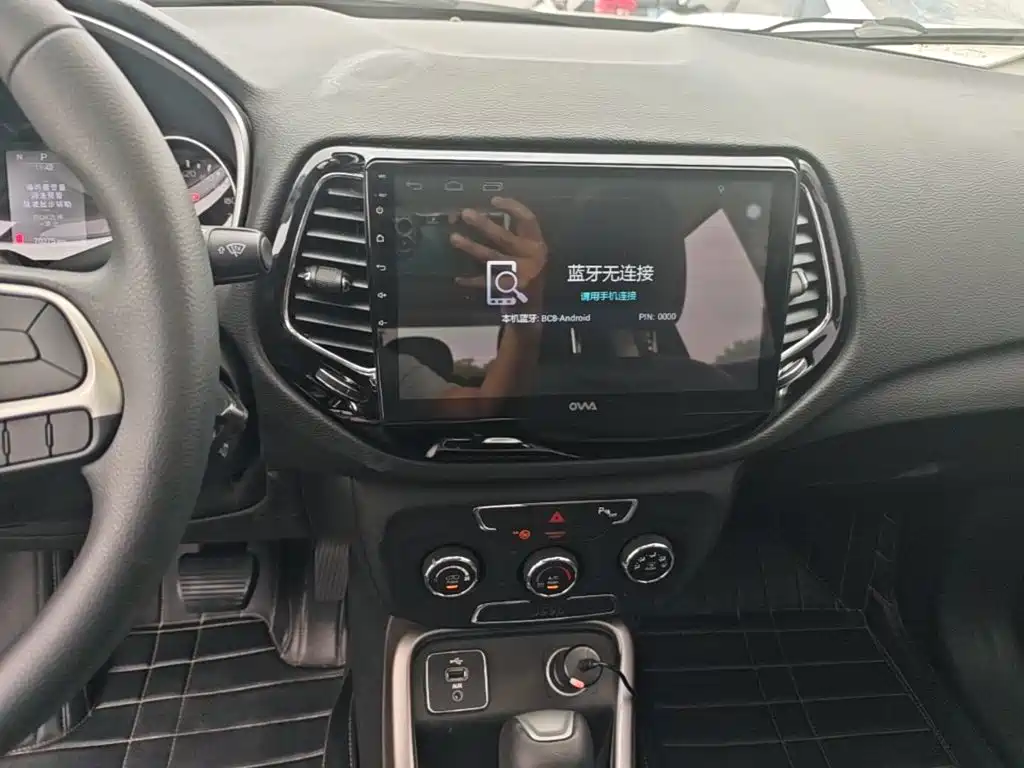Jeep Compass — миниатюра 13