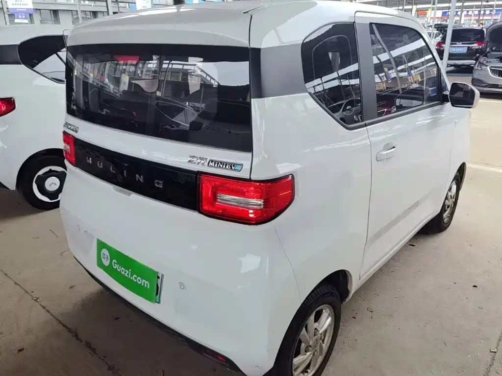 Wuling MINIEV — миниатюра 7