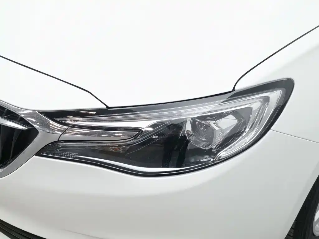 Buick Excelle — миниатюра 7