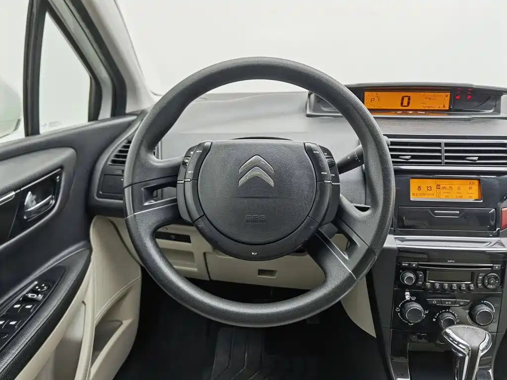 Citroen C-Quatre — миниатюра 11
