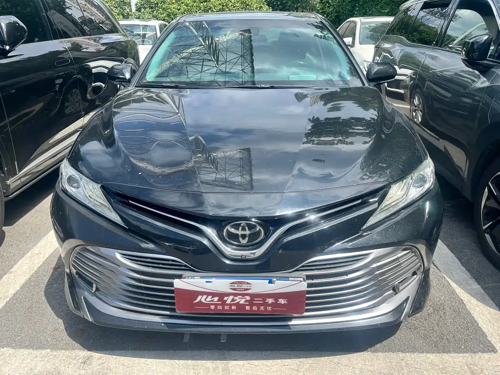 Toyota Camry — миниатюра 2