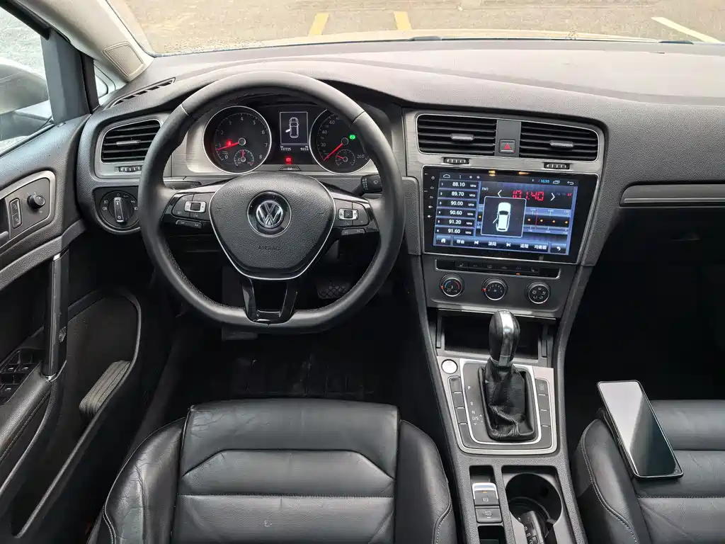 Volkswagen Golf — миниатюра 14