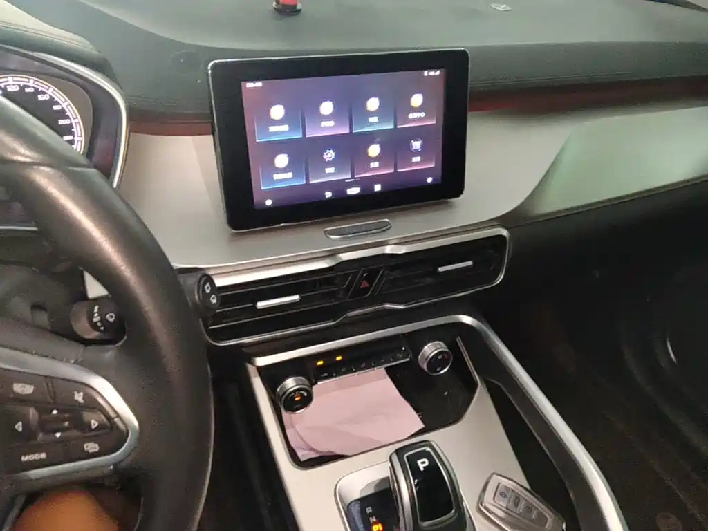 Geely Binyue — миниатюра 20