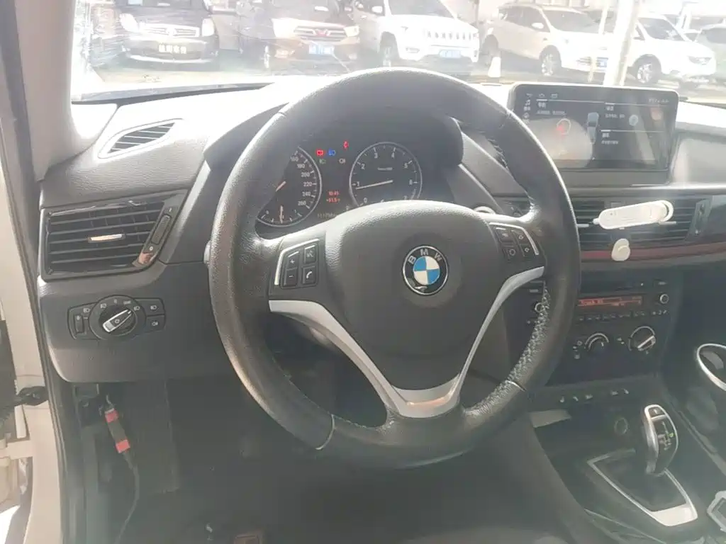 BMW X1 — миниатюра 11