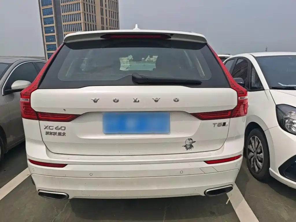 Volvo XC60 2019 T5 V