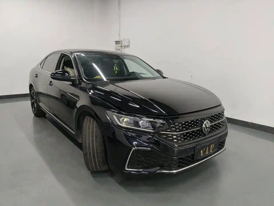 Volkswagen Passat — миниатюра 3