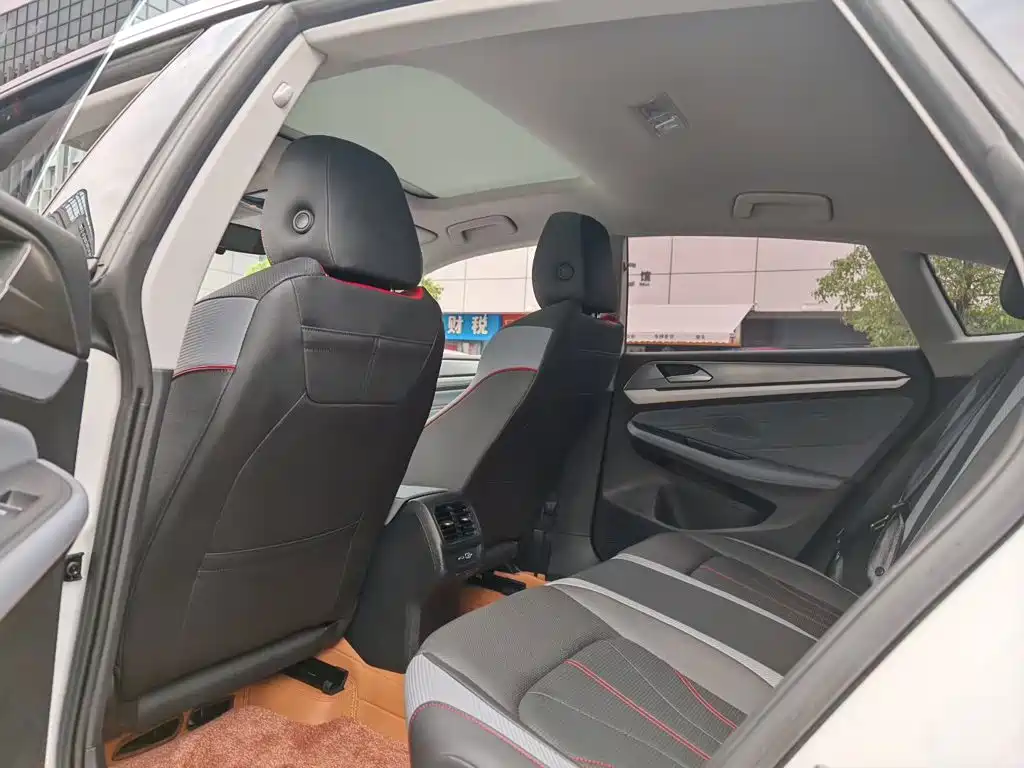 Volkswagen Lamando — миниатюра 4