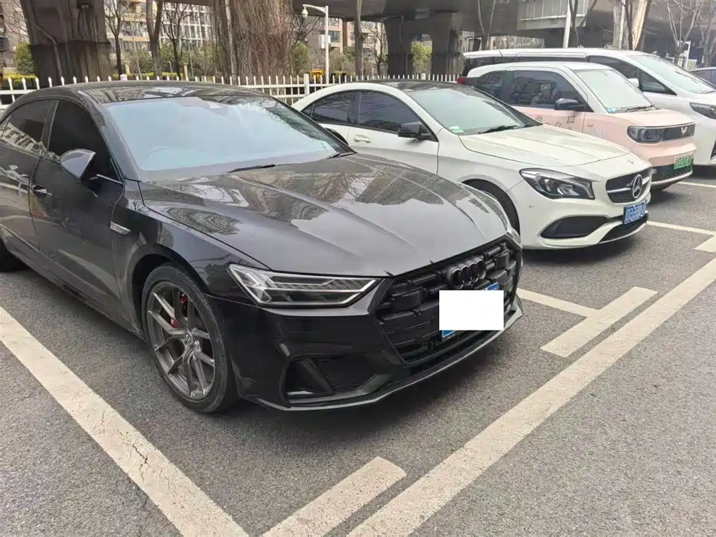 AUDI A7L
