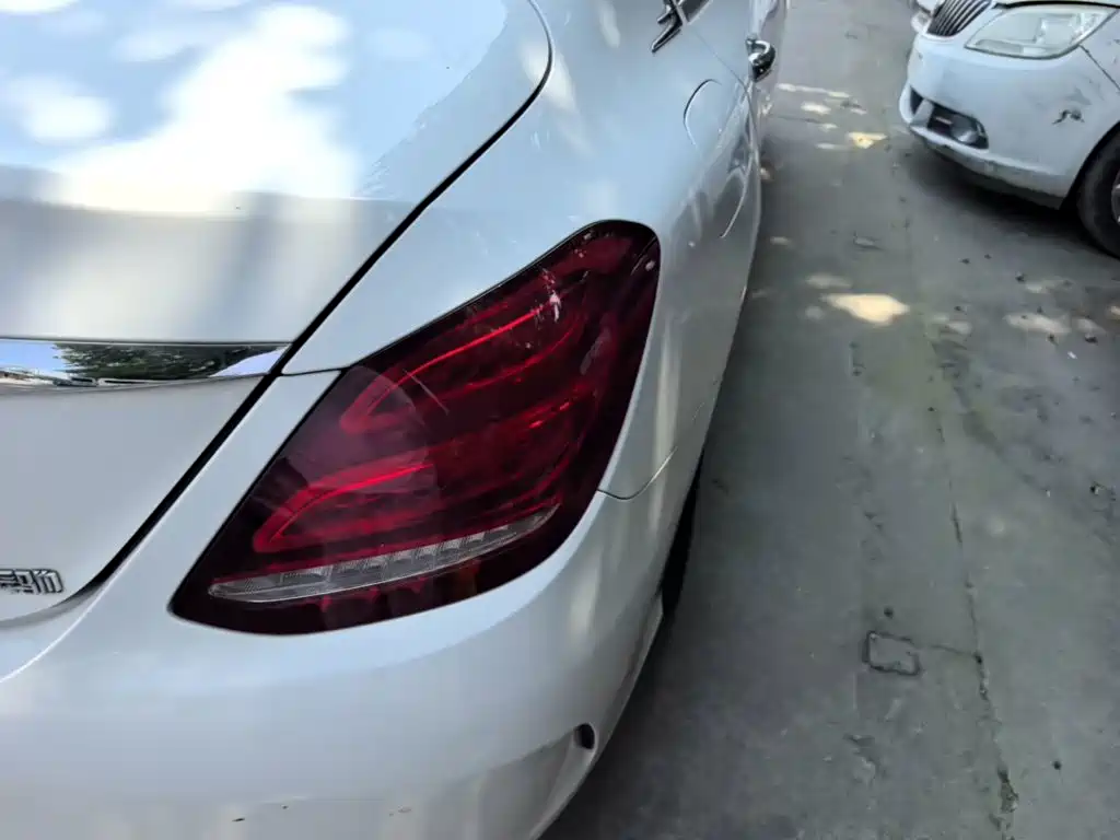 Mercedes-Benz C-Class — миниатюра 8