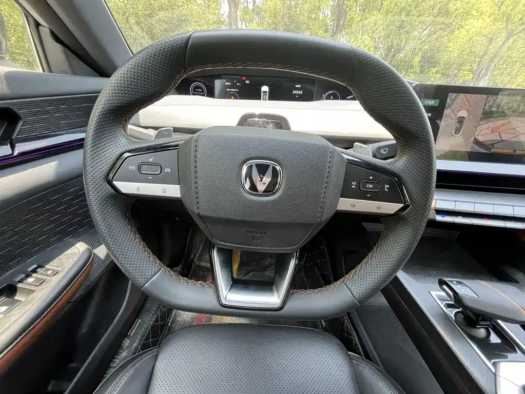 Changan UNI-V — миниатюра 8
