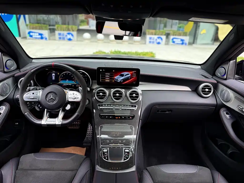 MERCEDES-BENZ GLC AMG