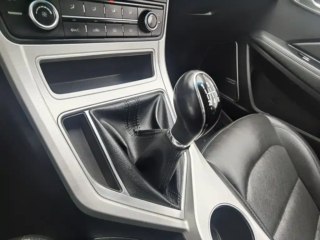 Geely Vision — миниатюра 13
