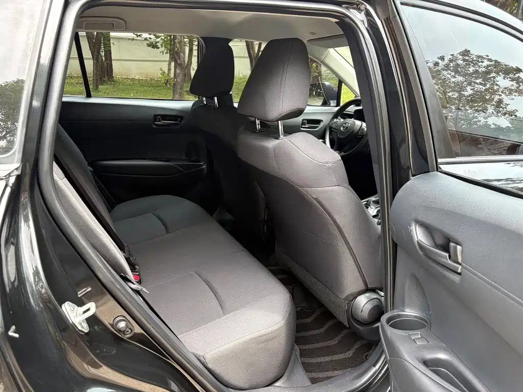 Toyota Corolla Cross — миниатюра 8